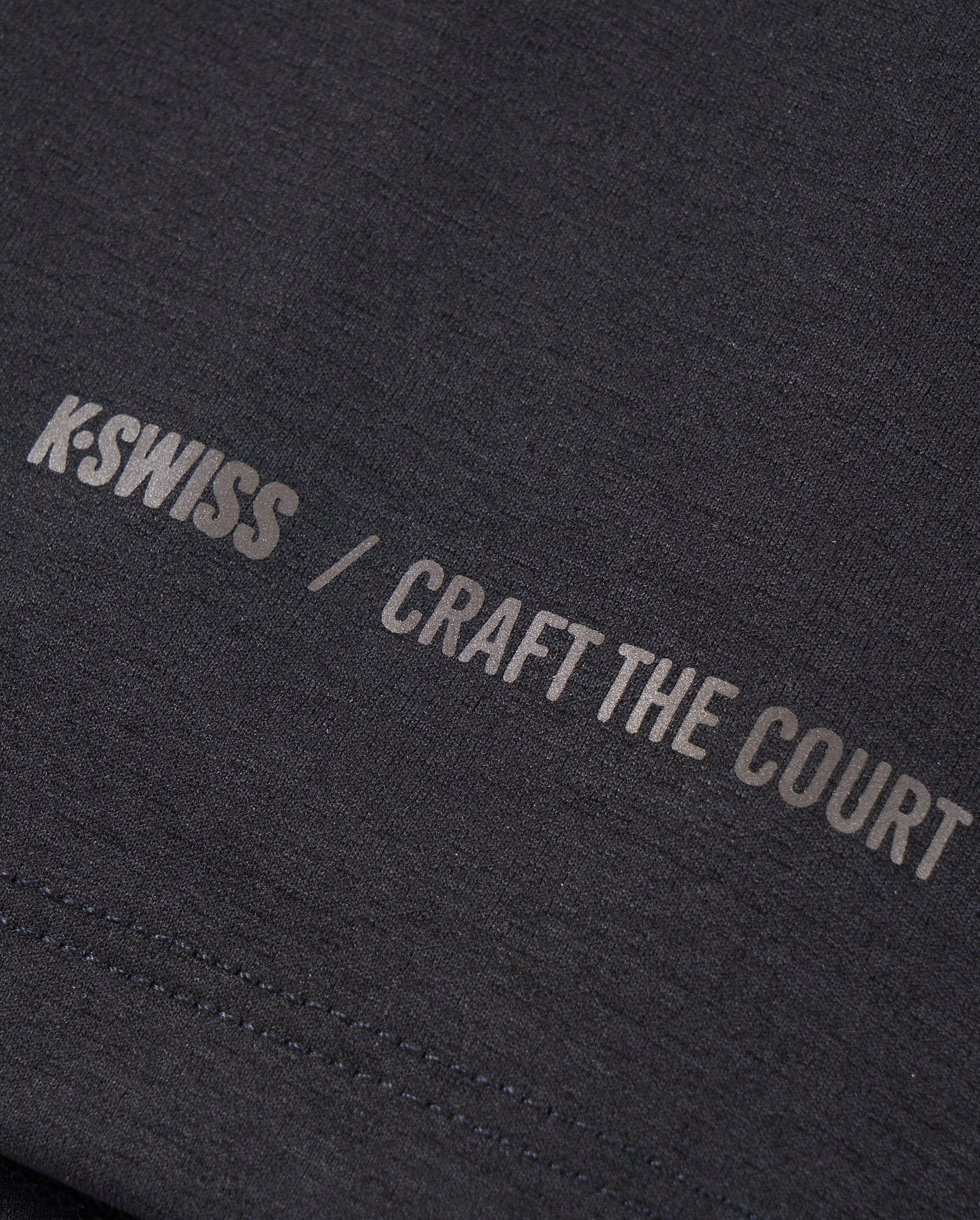 1011568-008 | T-SHIRT 'CRAFT THE COURT' SCHNELLTROCKNEND UPF50+ | BLACK